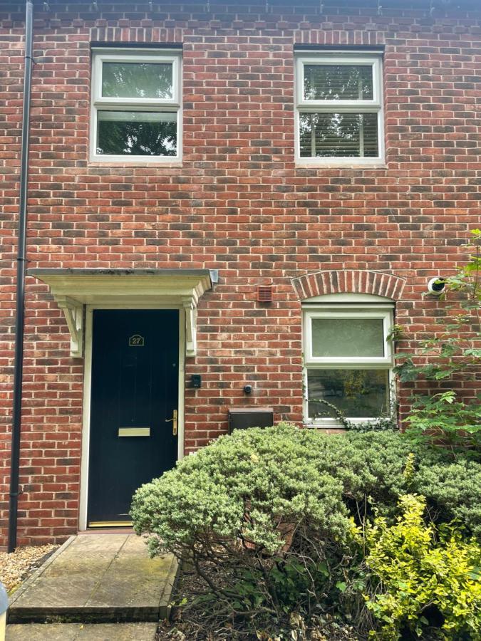 Family Home Close To Shrewsbury Town Centre エクステリア 写真